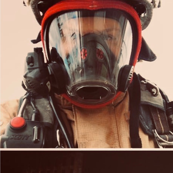 Meet your Posher, Noel - Picture 2 of 5